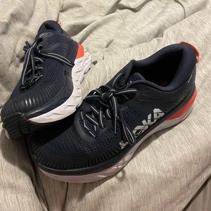 HOKA Bondi 7 great condition sneakers